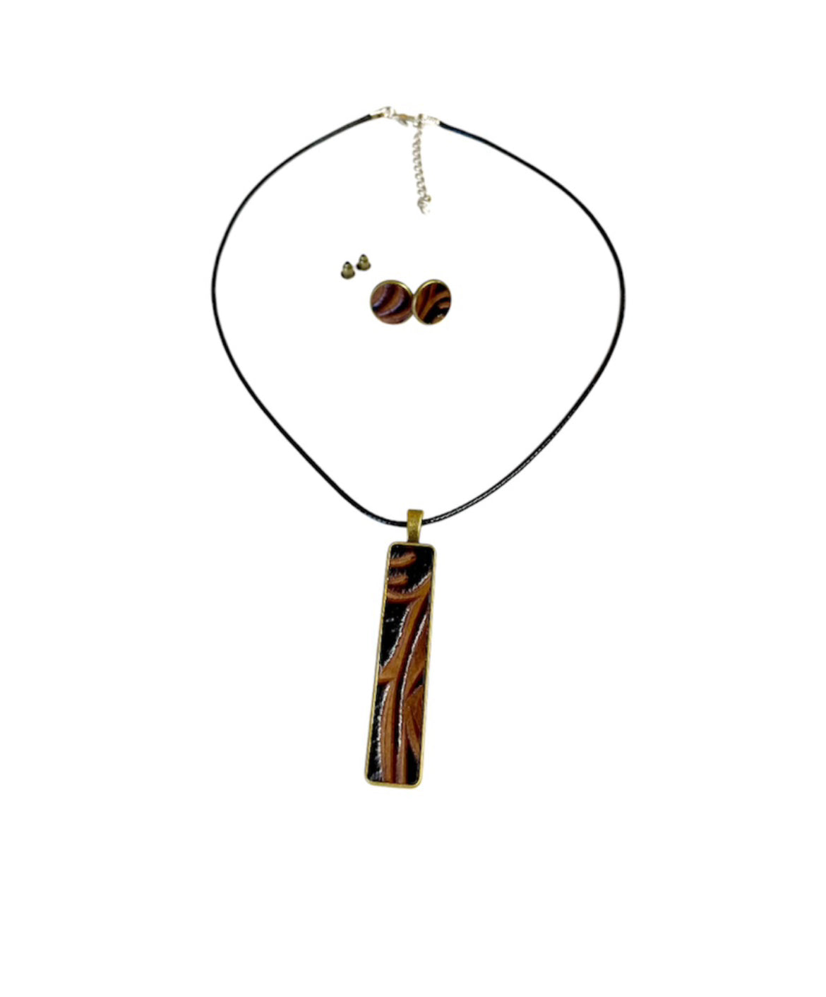 J6923 - 100% Leather Necklace & Earrings Set