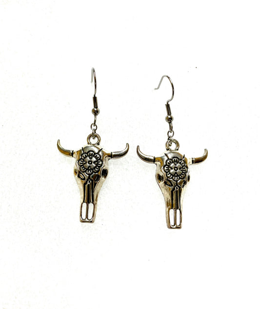 J6223 - Skull Dangle Earrings