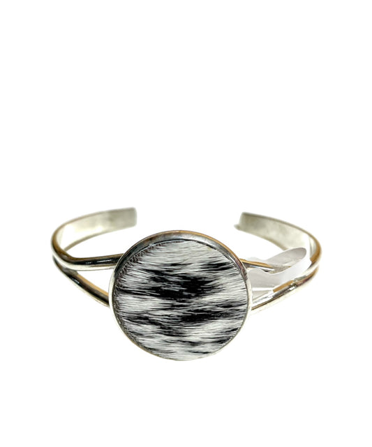 J6854 - 3/4 Bangle w Cowhide Bezel