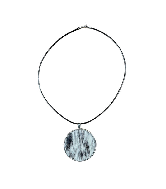 J6905 - 100% Cowhide Pendant Necklace