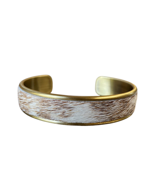 J6875 - 3/4 Bangle w Cowhide Bezel