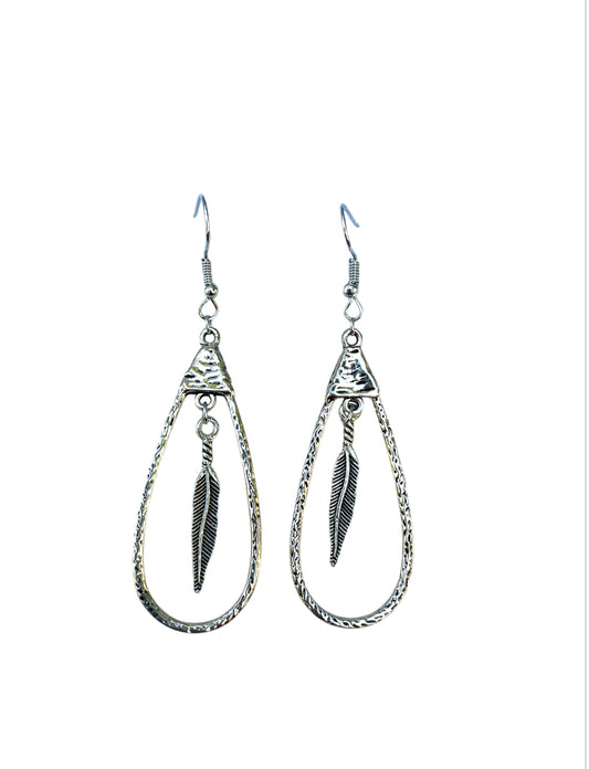 J6945 - Hat Dangle Earrings