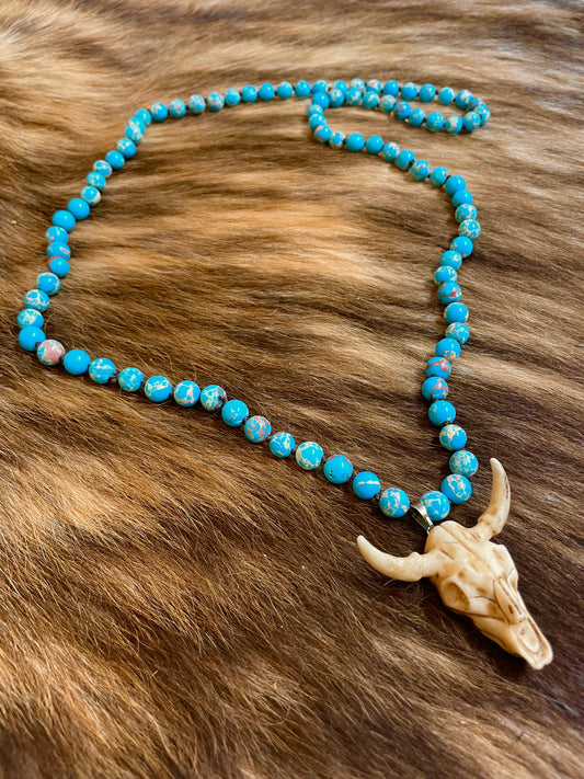 J6917 - Resin Bull Pendant Necklace