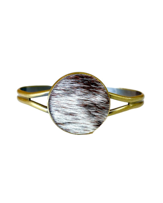 J6862 - 3/4 Bangle w Cowhide Bezel