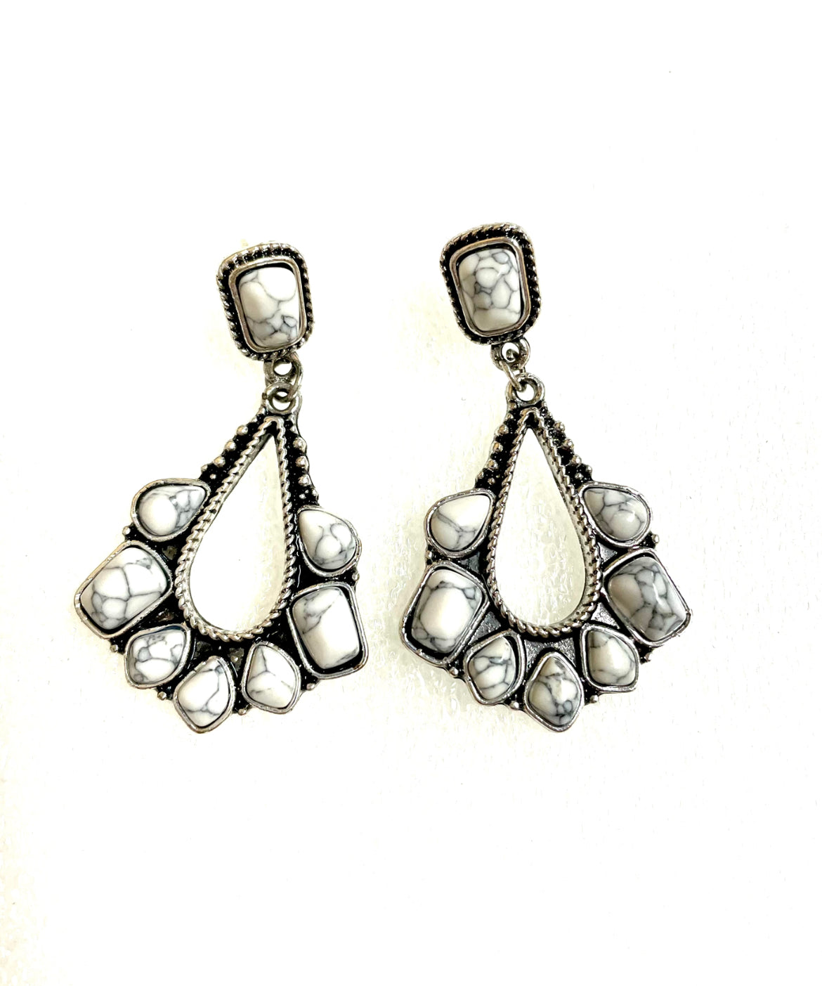 J6618A -  Stud Dangle Earrings White