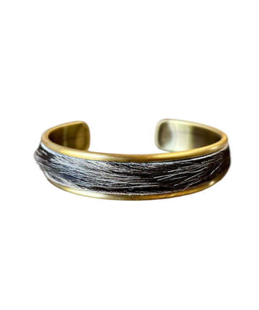 J6876 - 3/4 Bangle w Cowhide Bezel