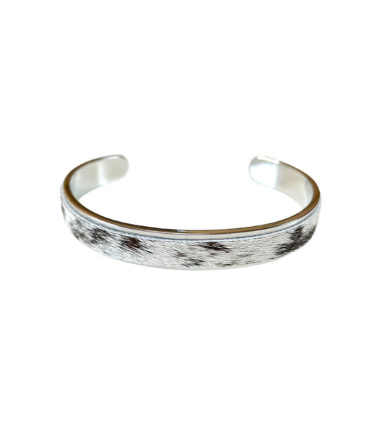 J6844   - Solid/Stainless Steel 3/4 Bangle Cowhide